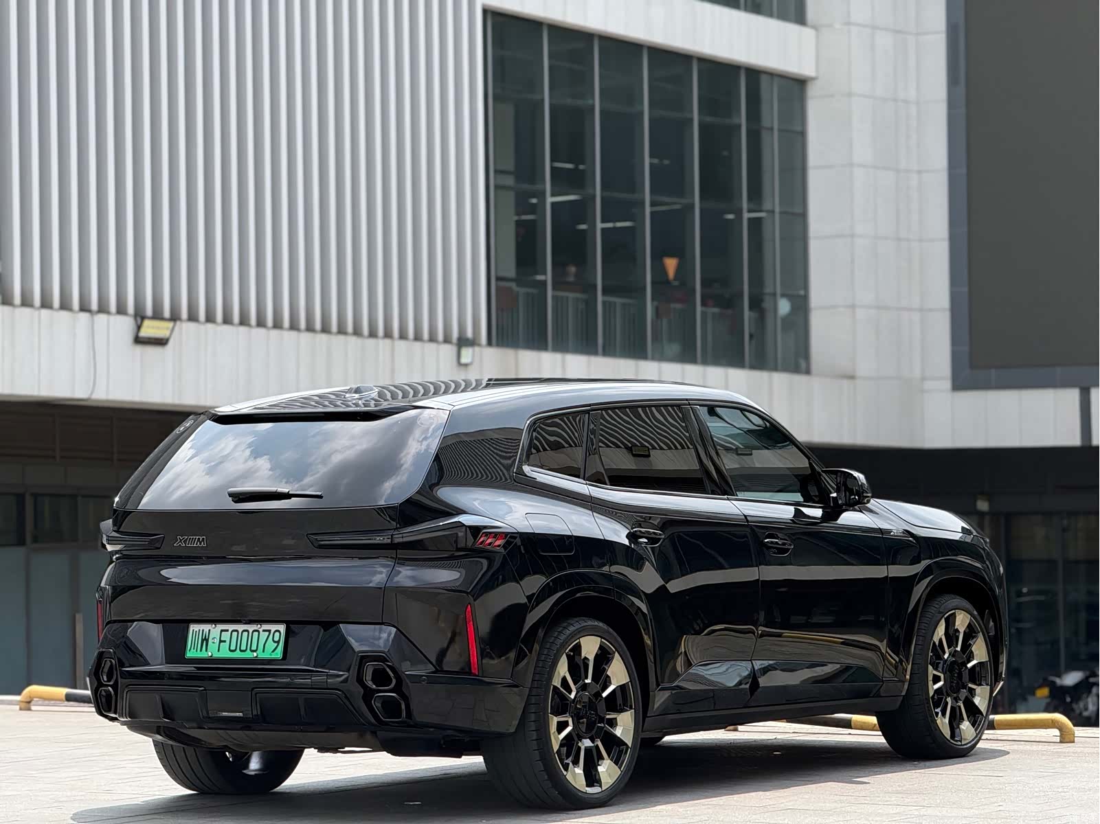 BMW XM, 2024 все фото