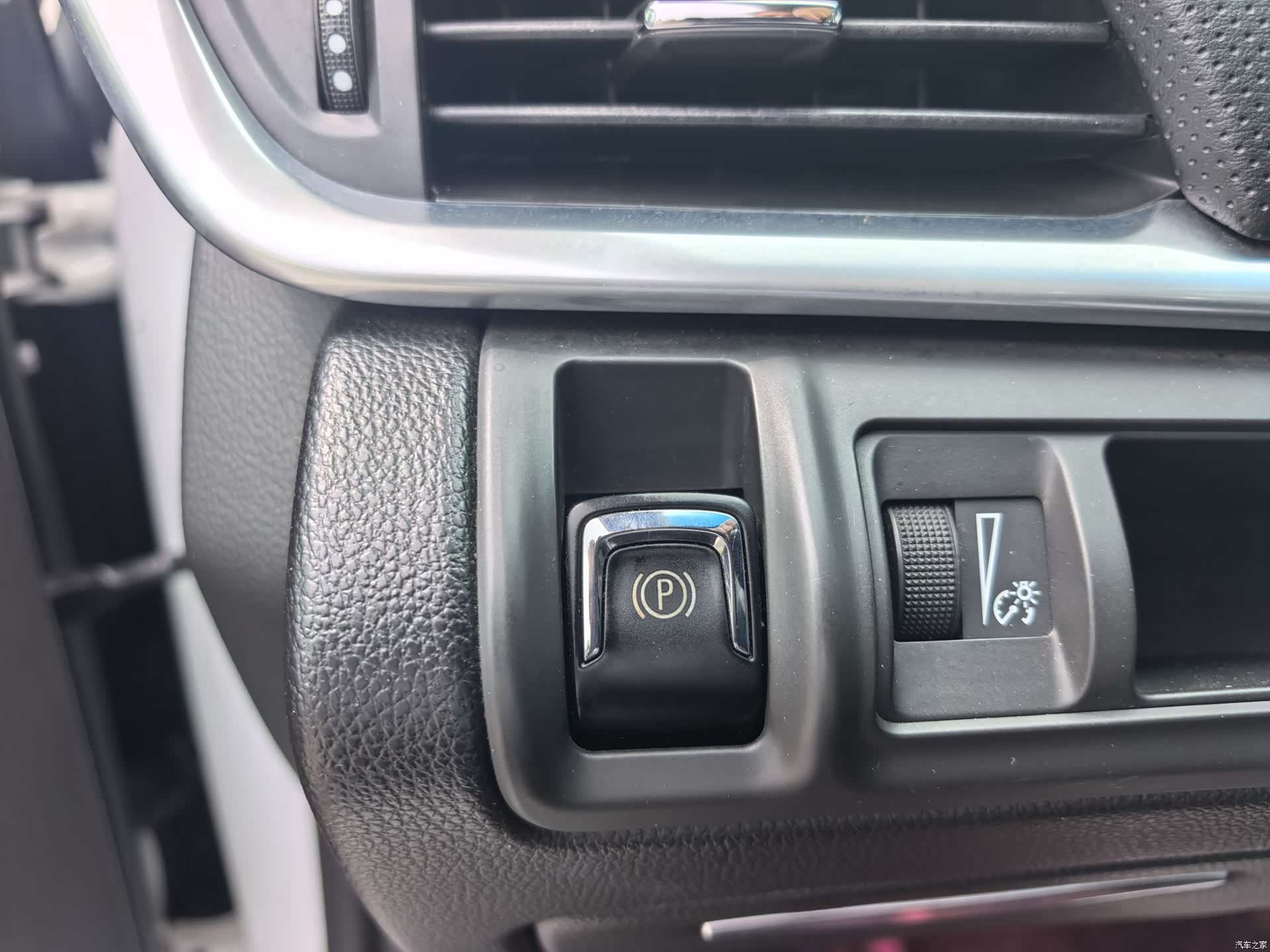 Cadillac XTS, 2018 14