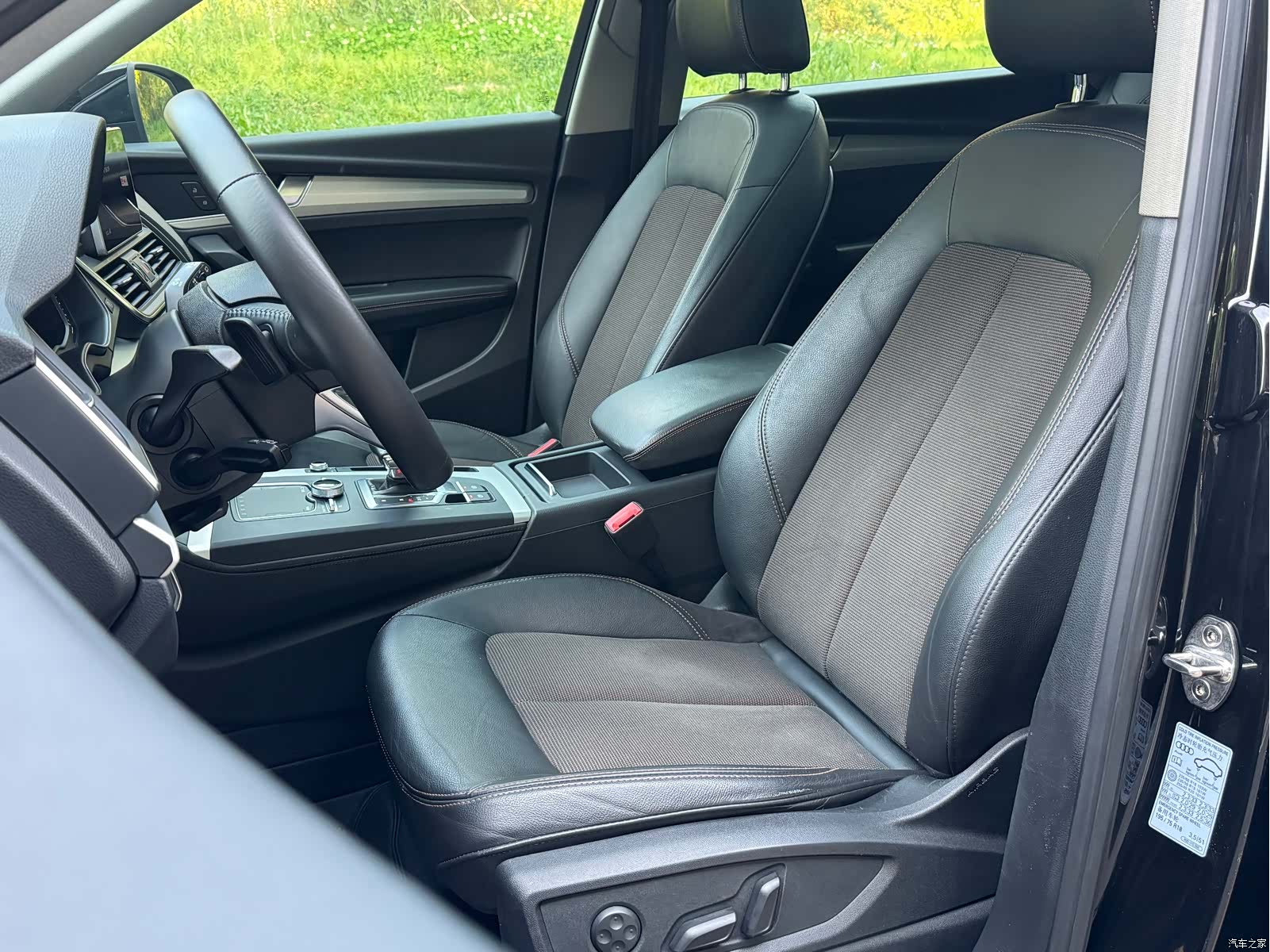 Audi Q5L, 2018 все фото