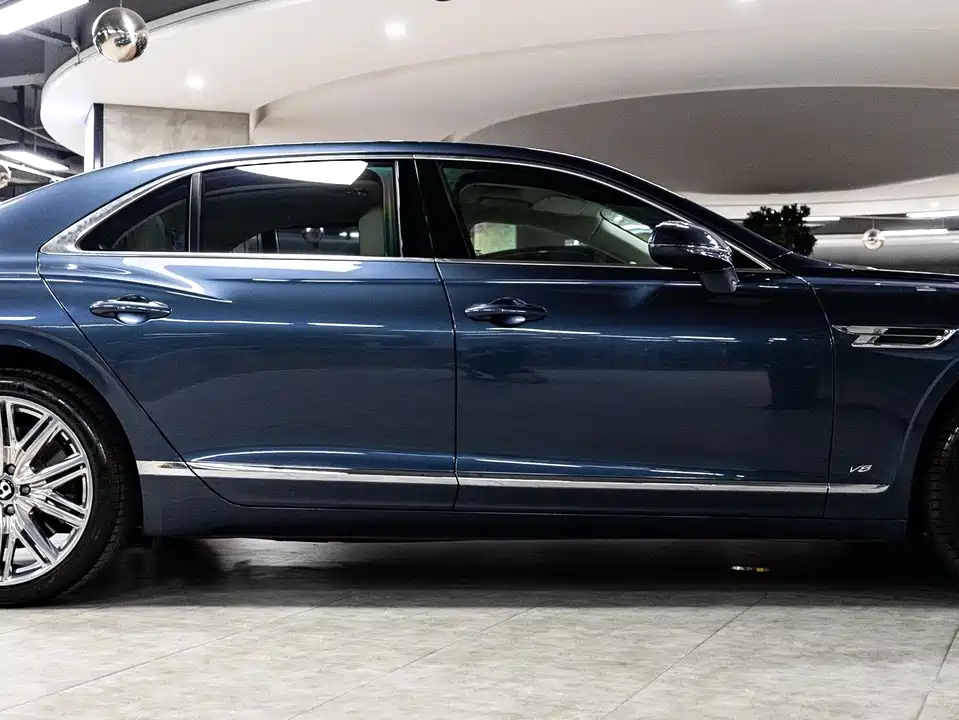 Bentley Flying