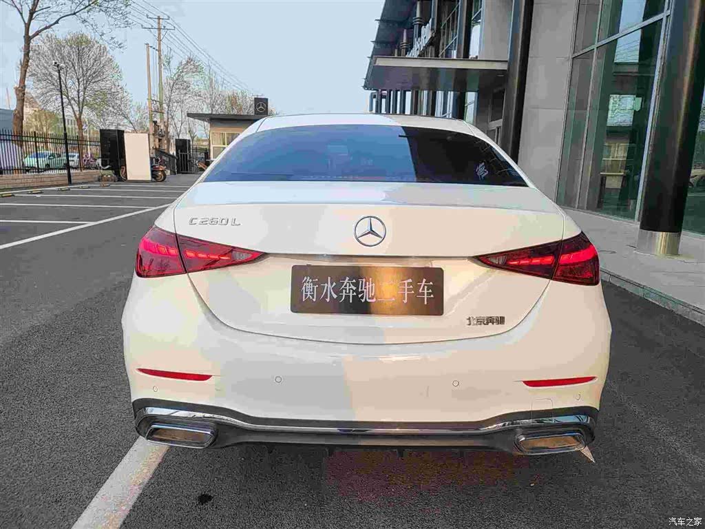 Mercedes-Benz C-Class, 2024 4
