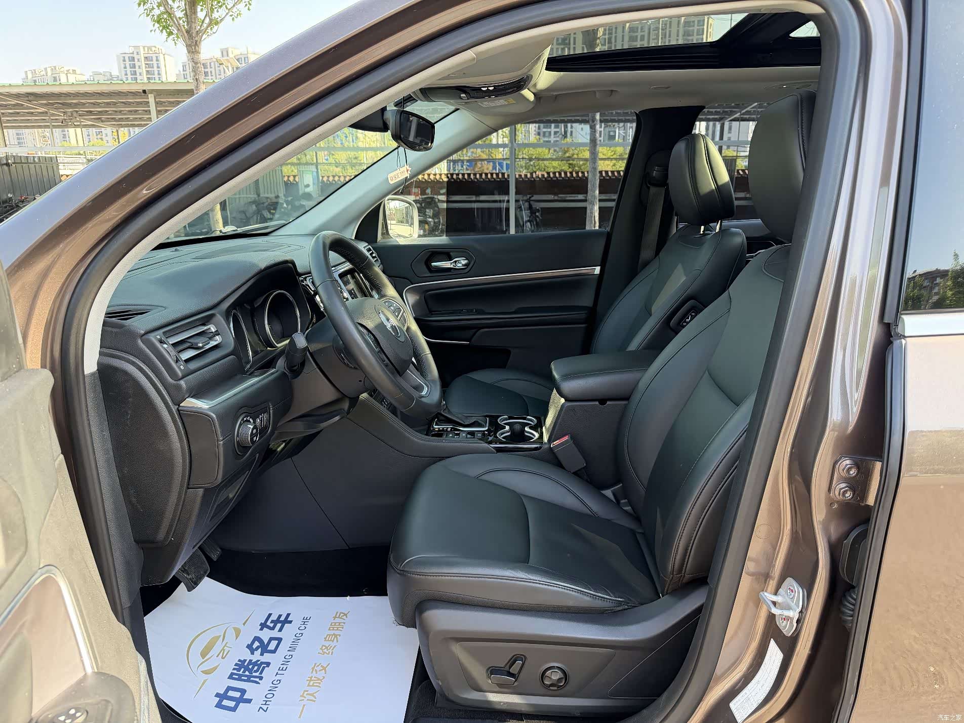Jeep Grand Commander, 2019 6