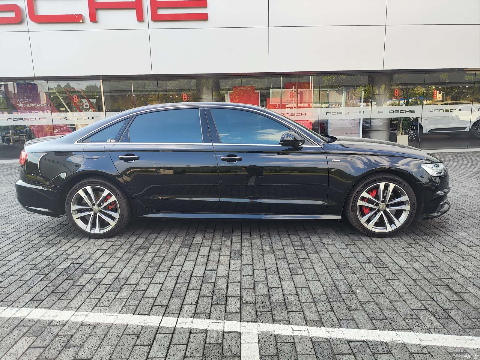 Audi A6L, 2018 4