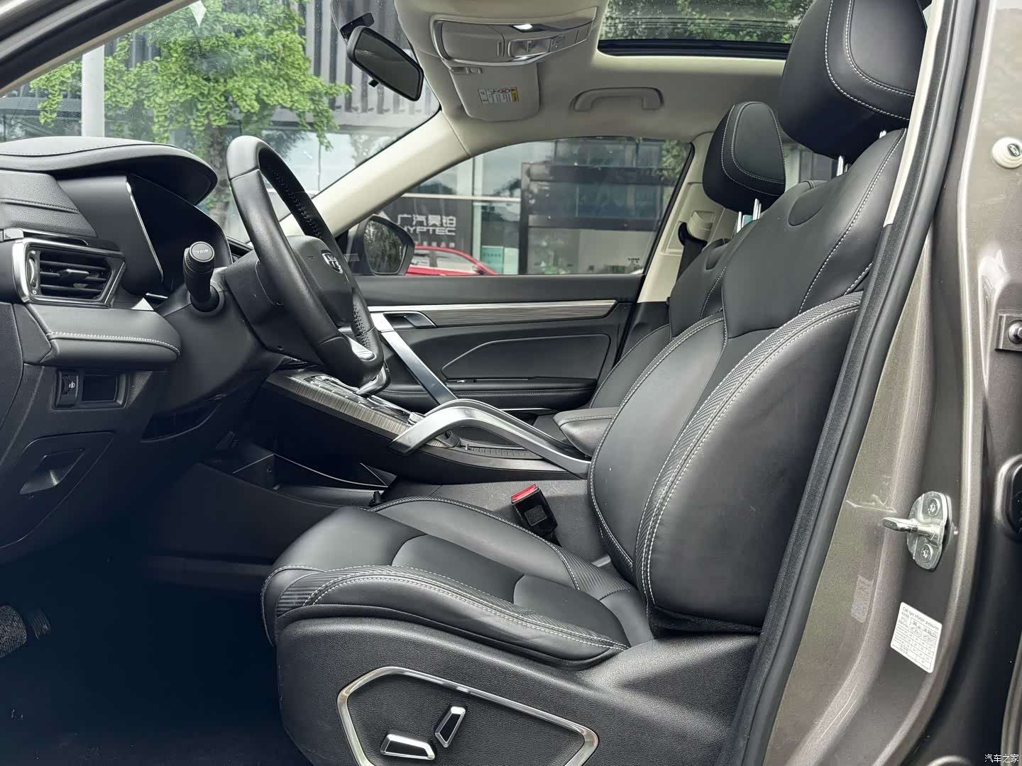 Geely Boyue, 2021 все фото
