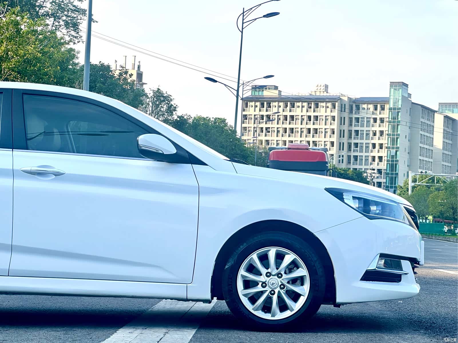 Changan V7, 2015 9