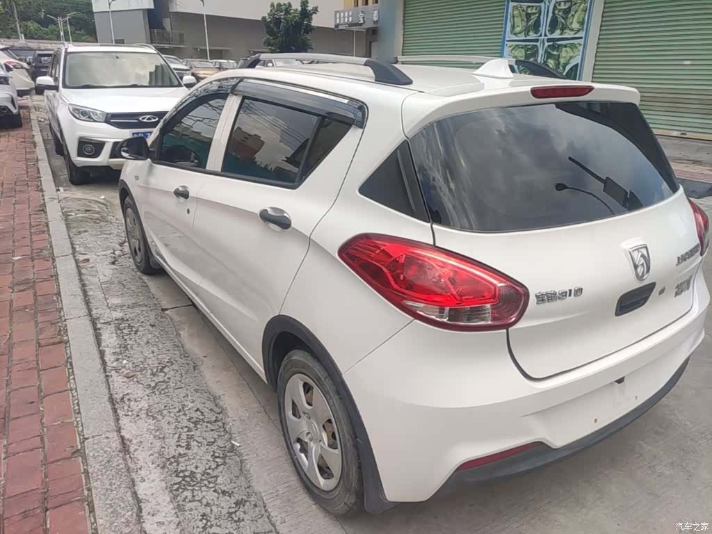 Wuling 310, 2017 все фото
