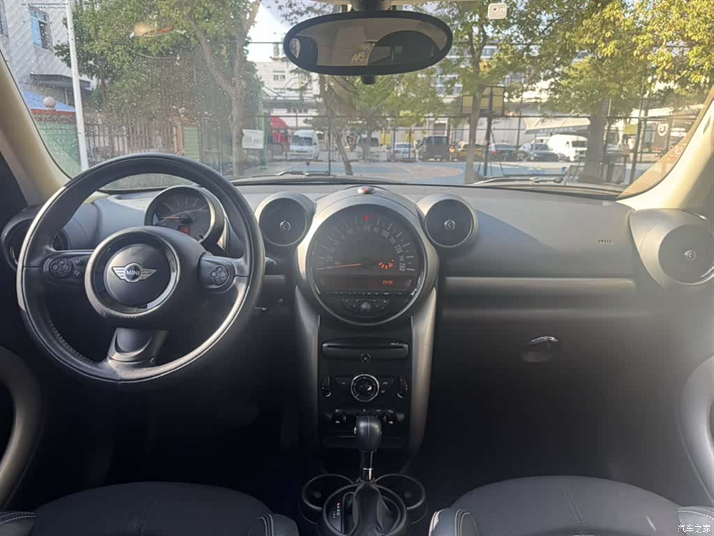 Mini Countryman, 2015 16