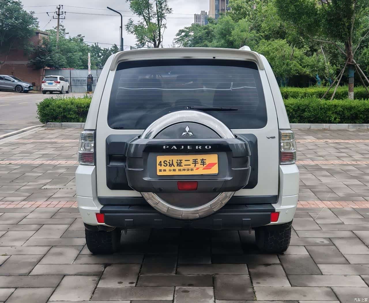 Mitsubishi Pajero, 2016 все фото