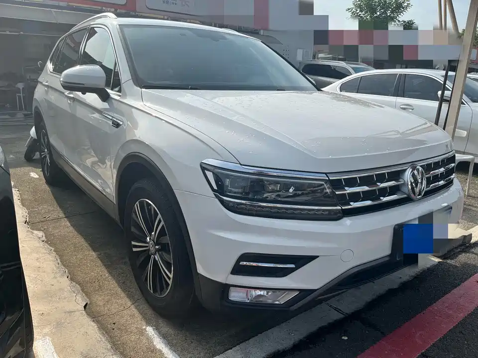 Volkswagen Tiguan L