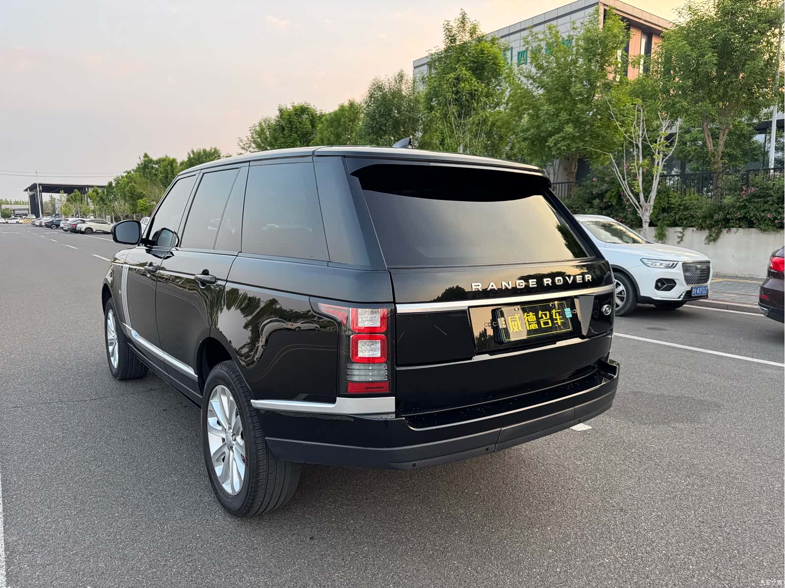 Land Rover Range Rover, 2018 все фото