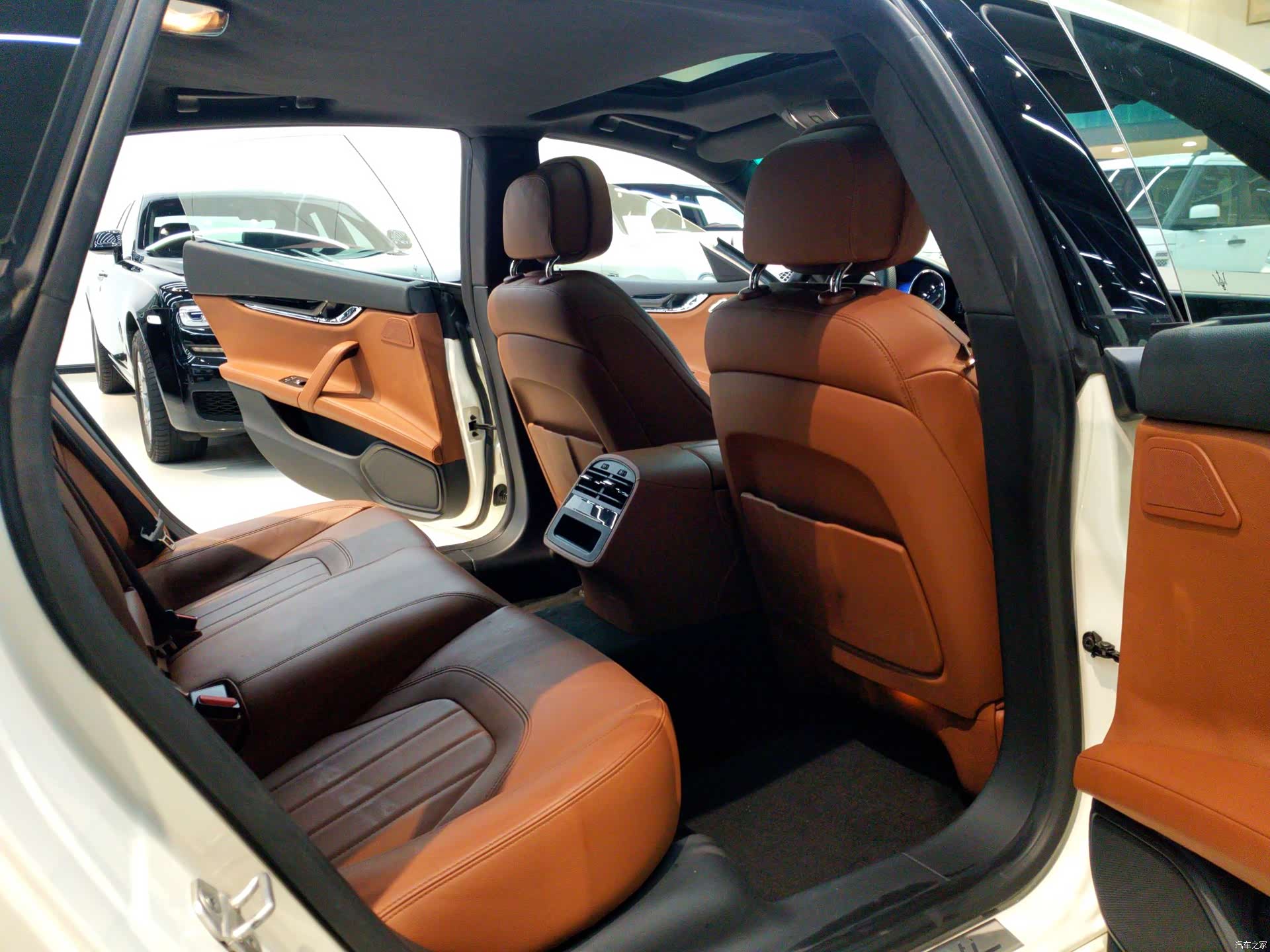 Maserati Q4, 2015 8
