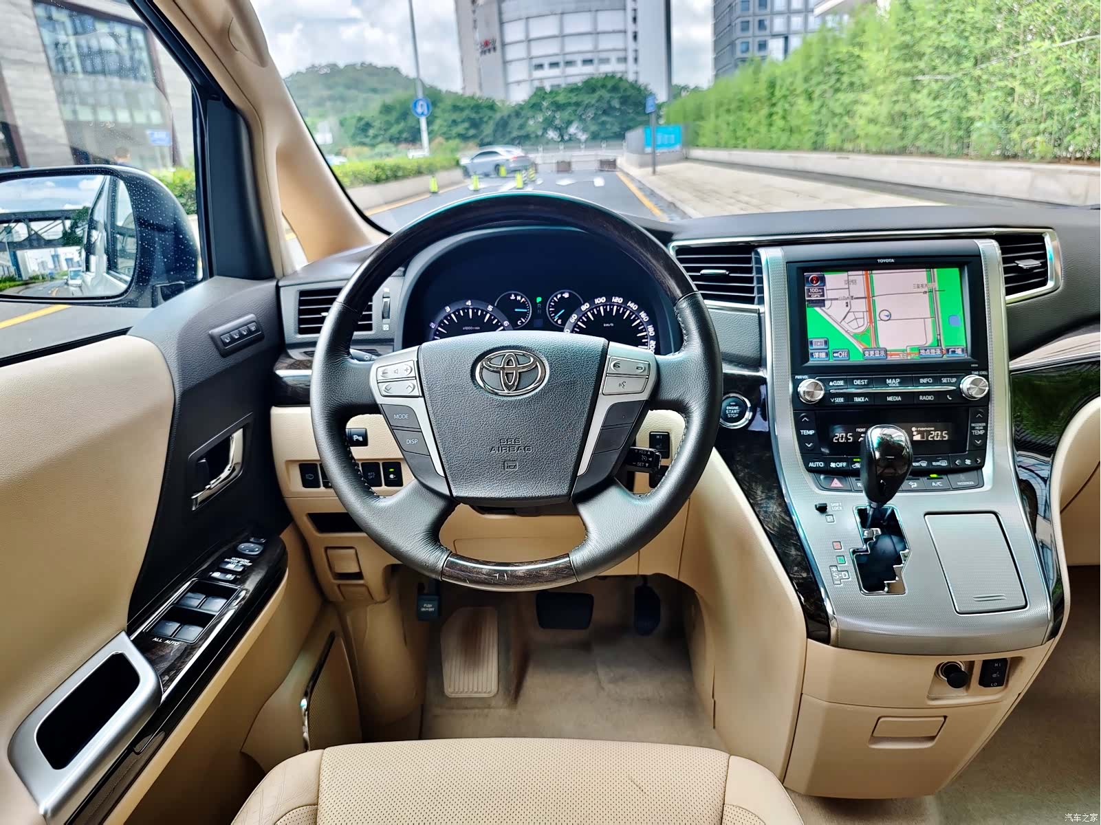 Toyota Alphard, 2012 13