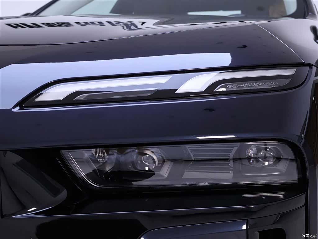 BMW i7, 2023 4