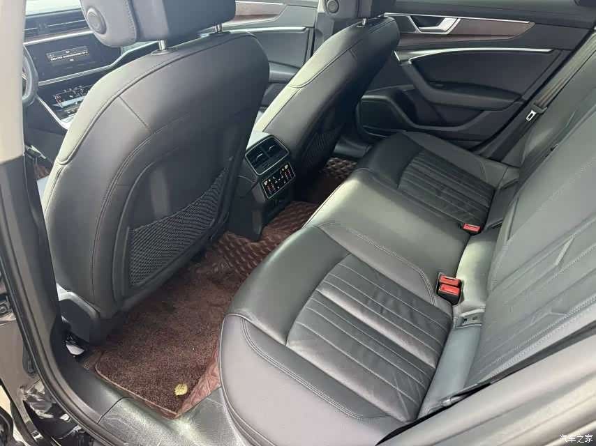 Audi A6, 2021 8