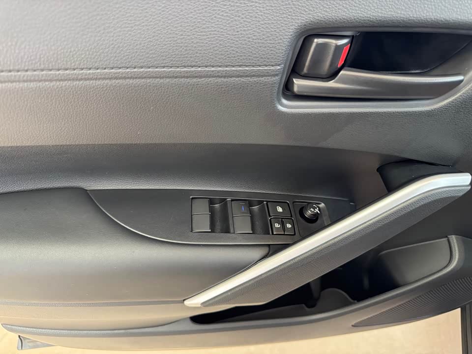 Toyota Corolla Sharp amplifier