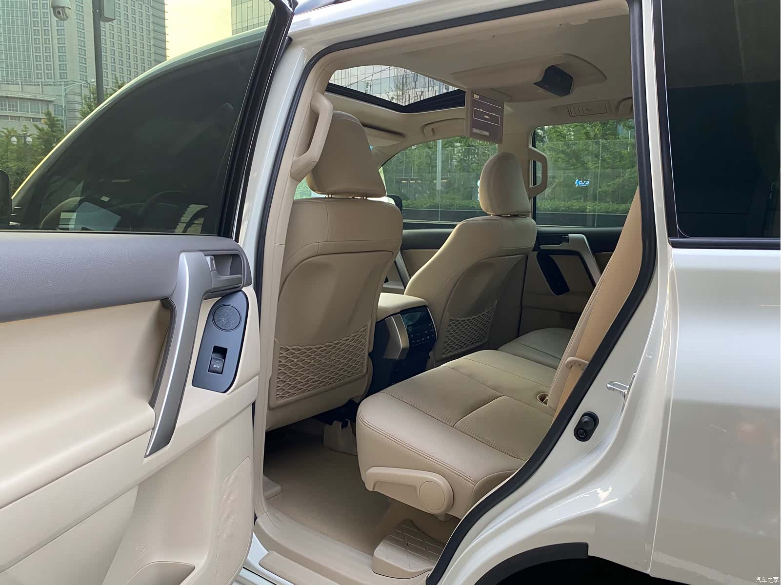 Toyota Prado, 2019 10