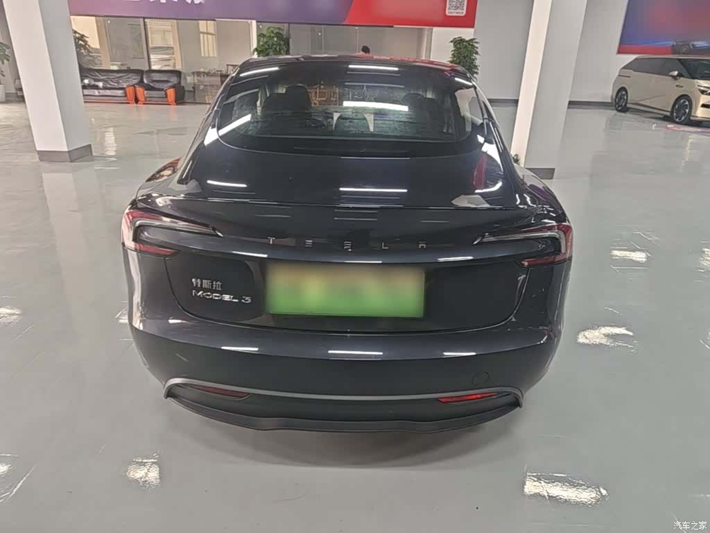 Tesla Model 3, 2024 6