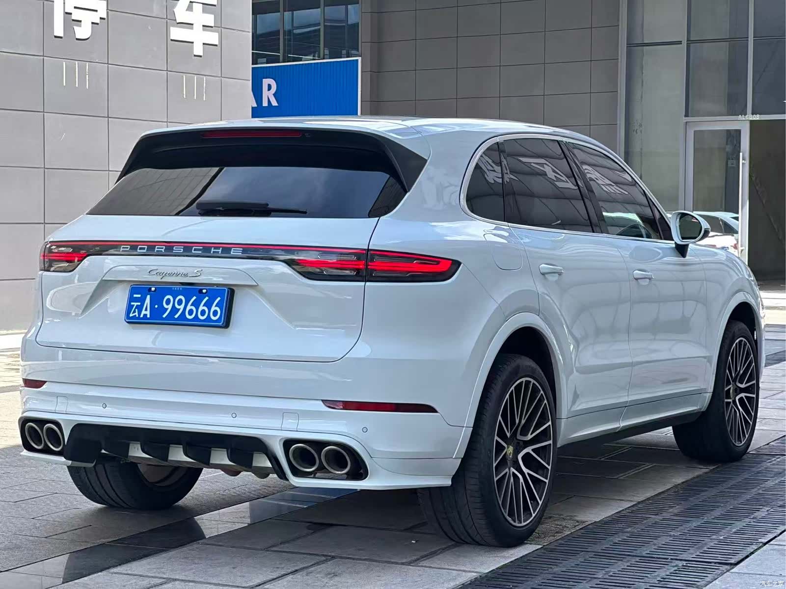 Porsche Cayenne, 2019 4