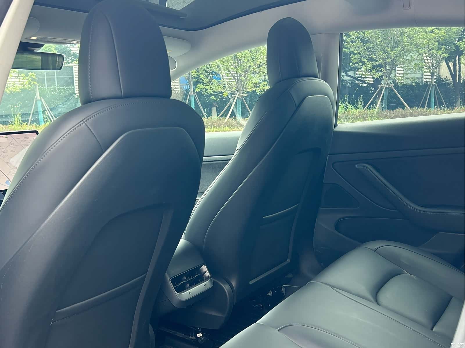 Tesla Model 3, 2020 все фото