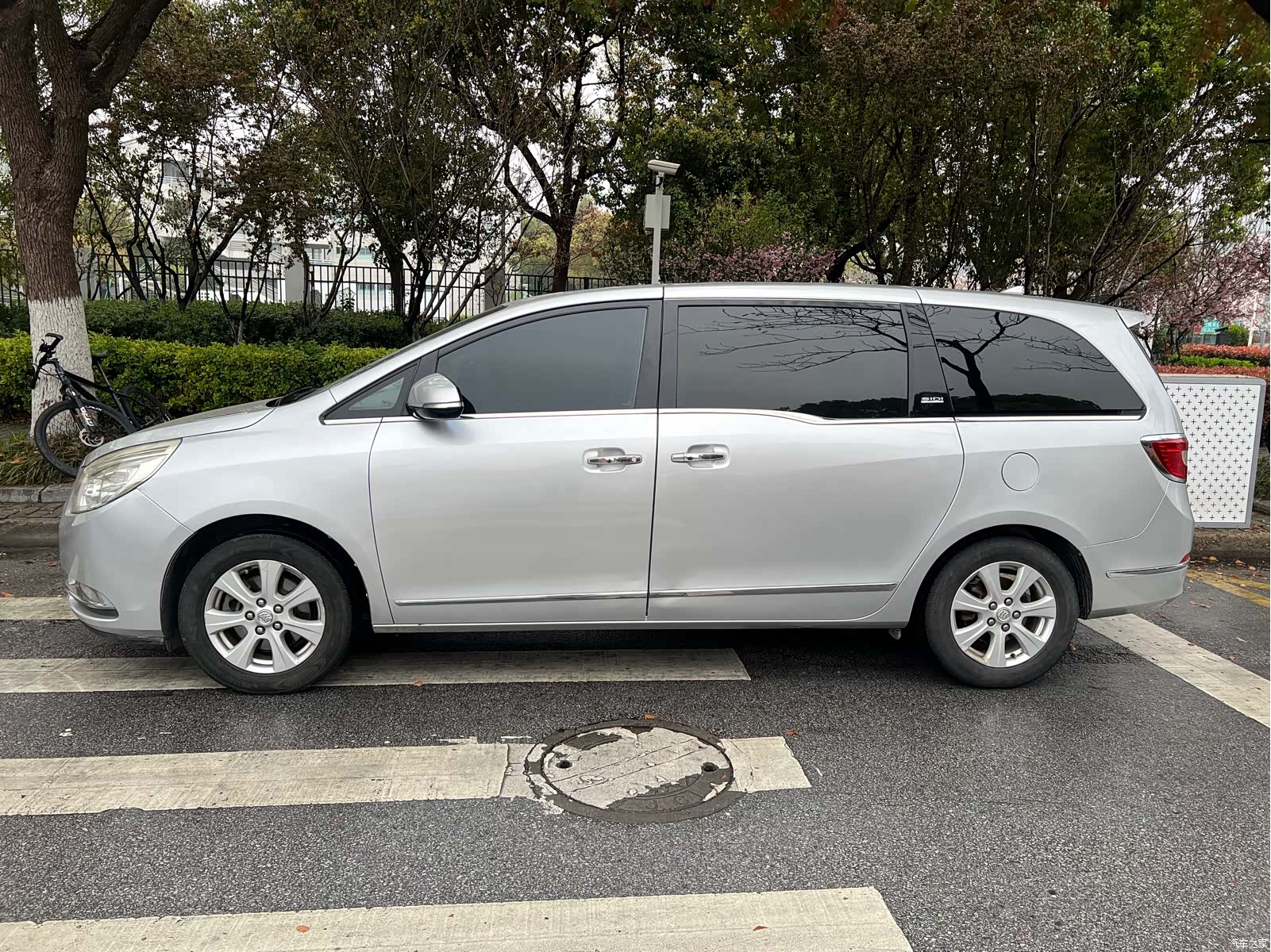 Buick GL8, 2014 4