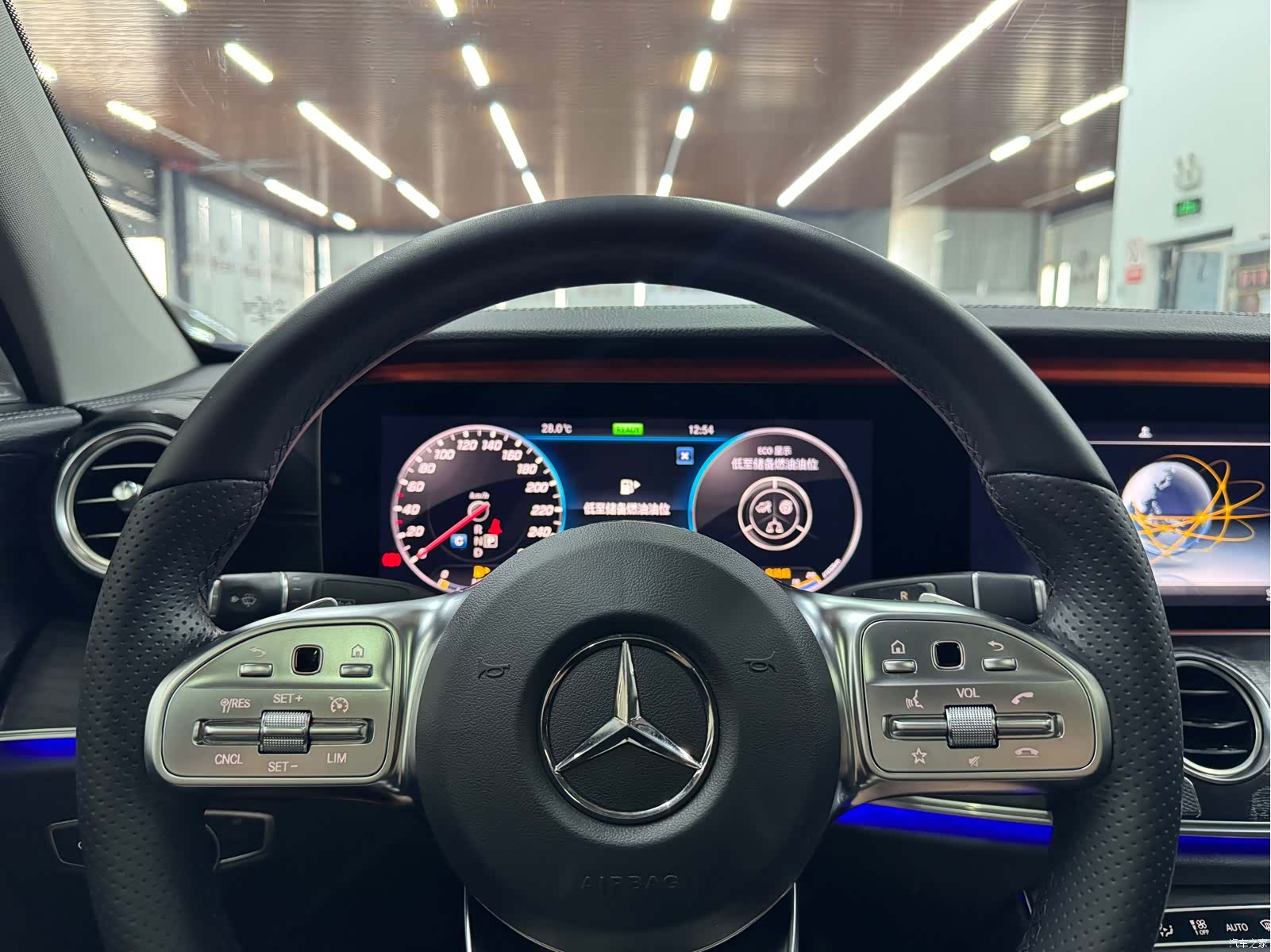 Mercedes-Benz E-Class, 2019 10