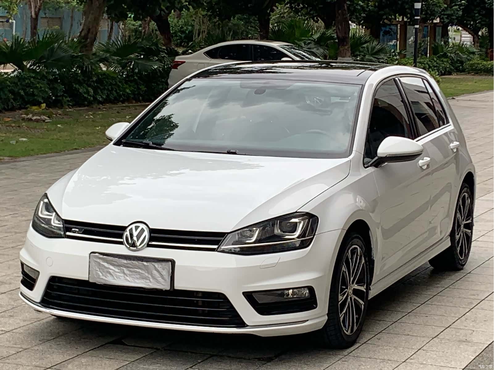Volkswagen Golf, 2016 1