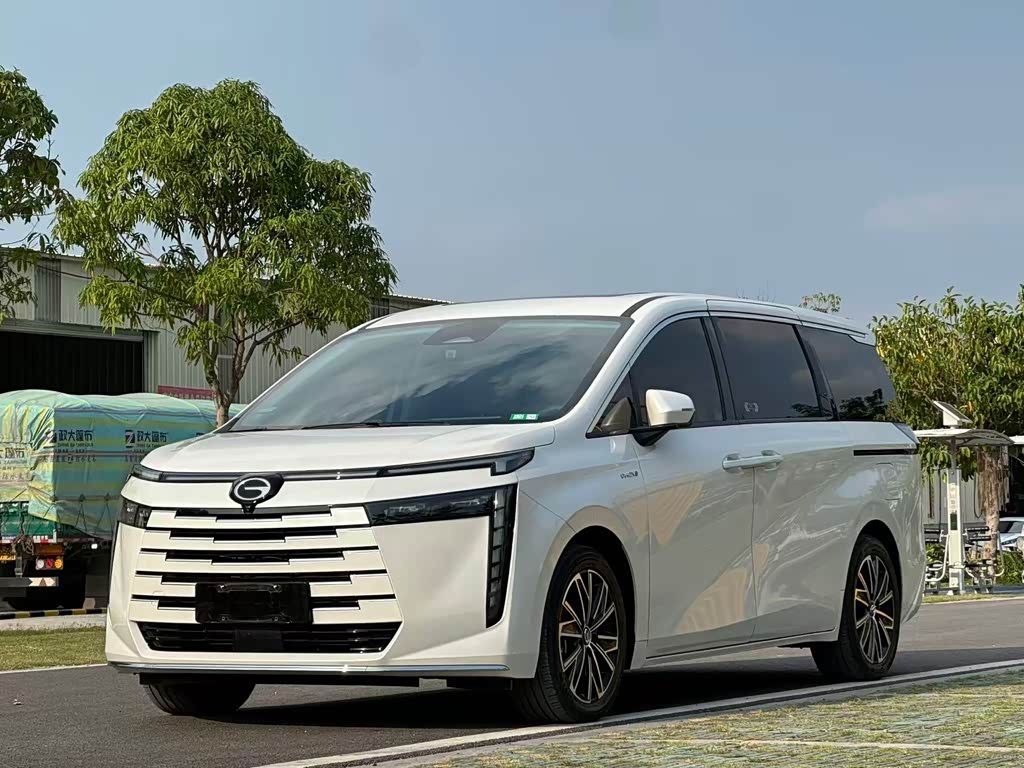 GAC E8 PHEV