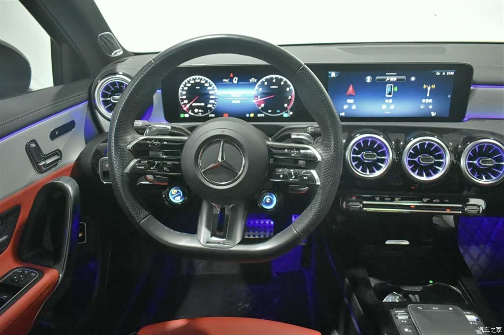 Mercedes-Benz A-Class, 2024 8