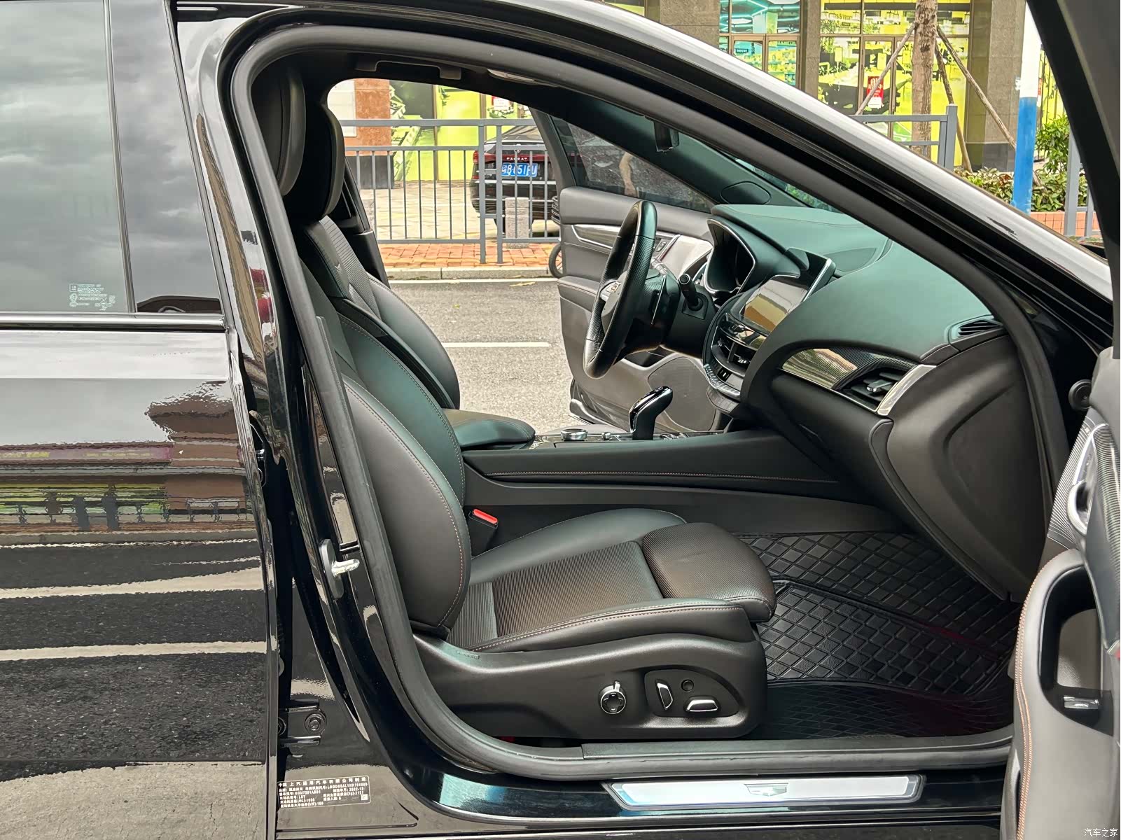 Cadillac CT5, 2023 9