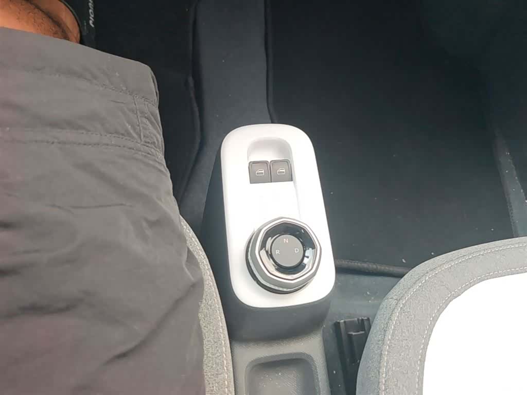 Geely Panda, 2025 14