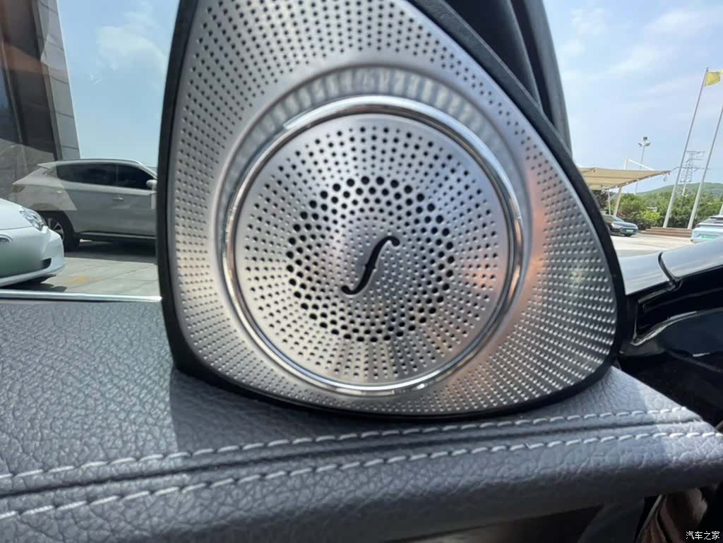 Mercedes-Benz E-Class, 2018 10