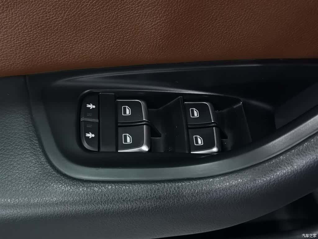 Audi A6L, 2015 9