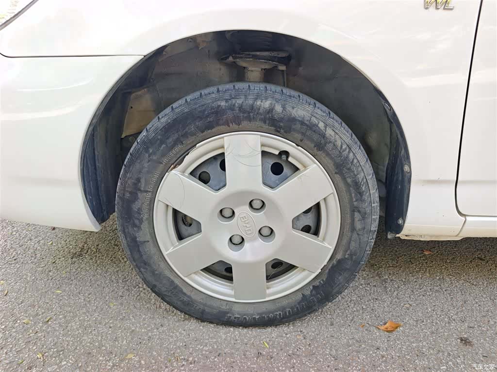 BYD F3, 2017 24