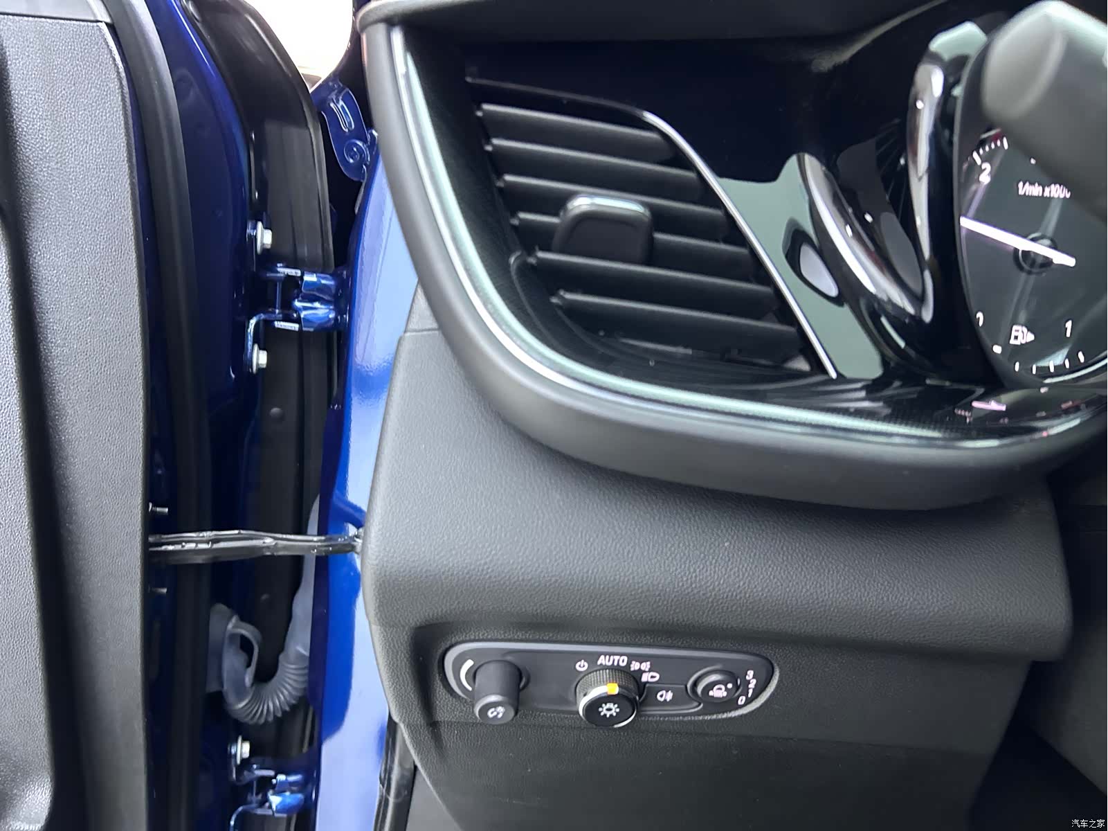 Buick Envision, 2023 14