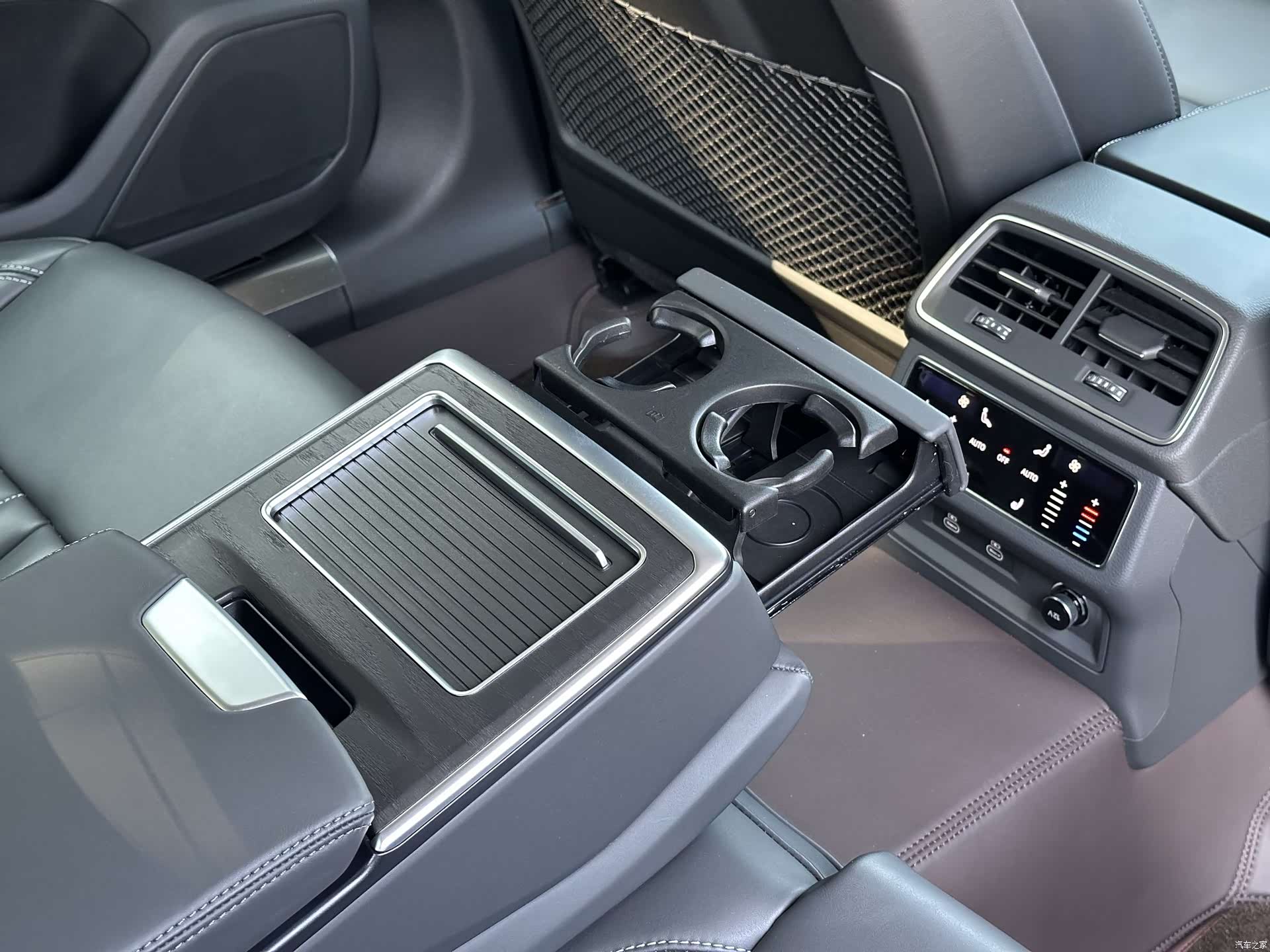 Audi A6L, 2024 25