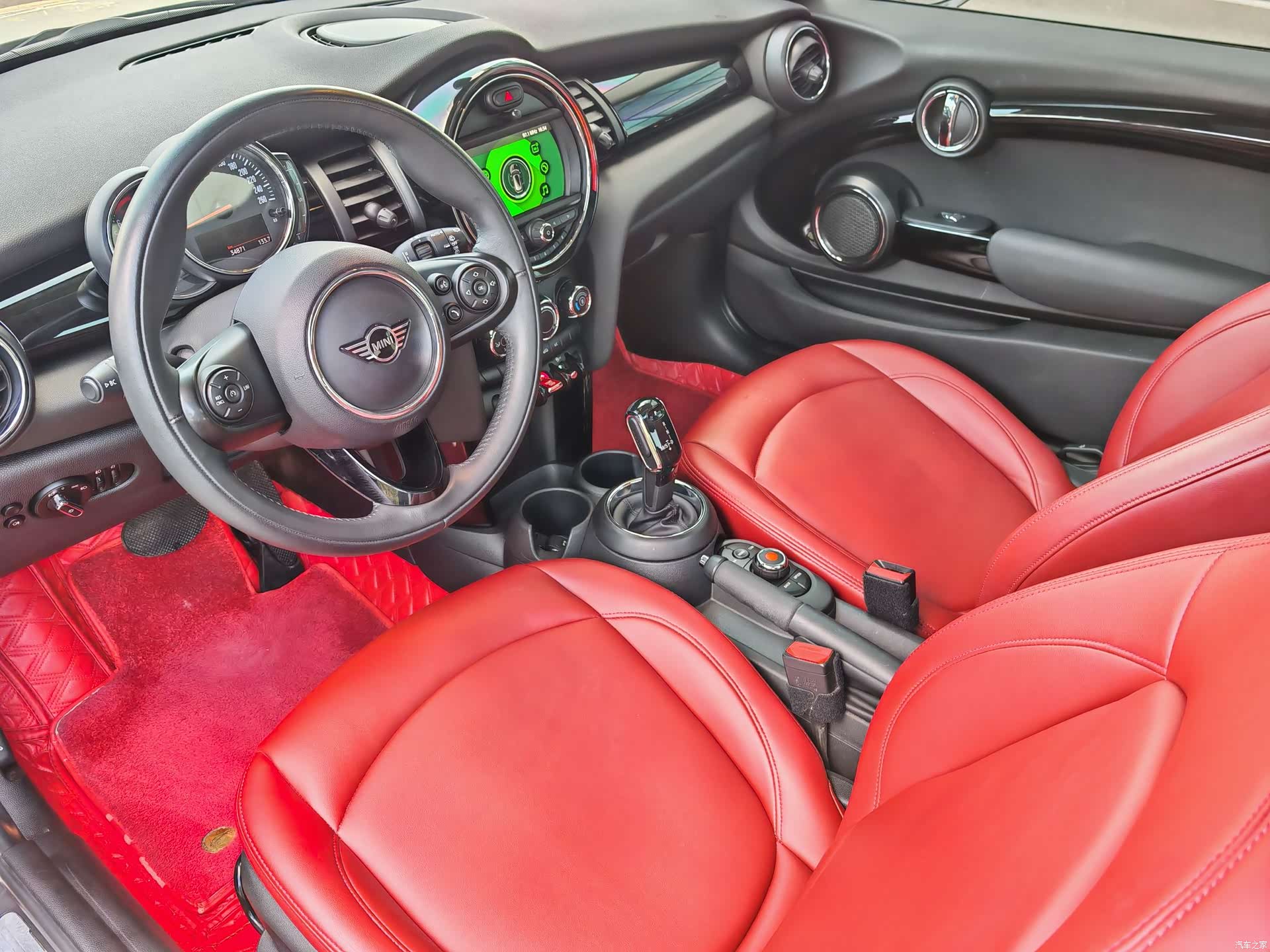 Mini ONE, 2021 13
