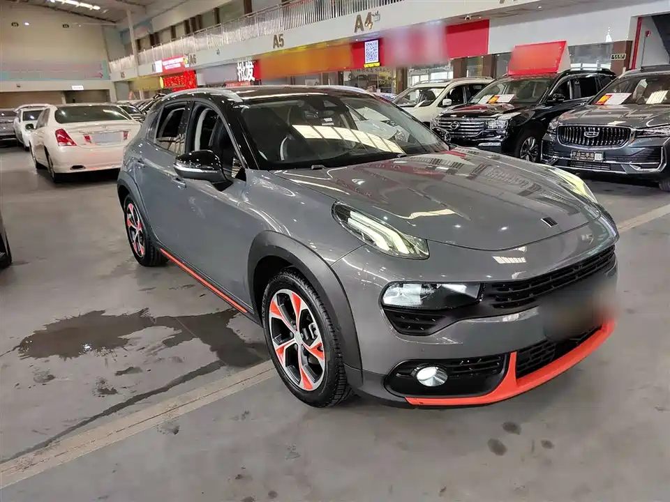 Lynk & Co 02