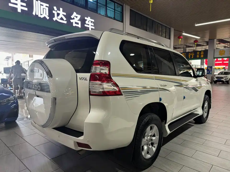 Toyota Prado