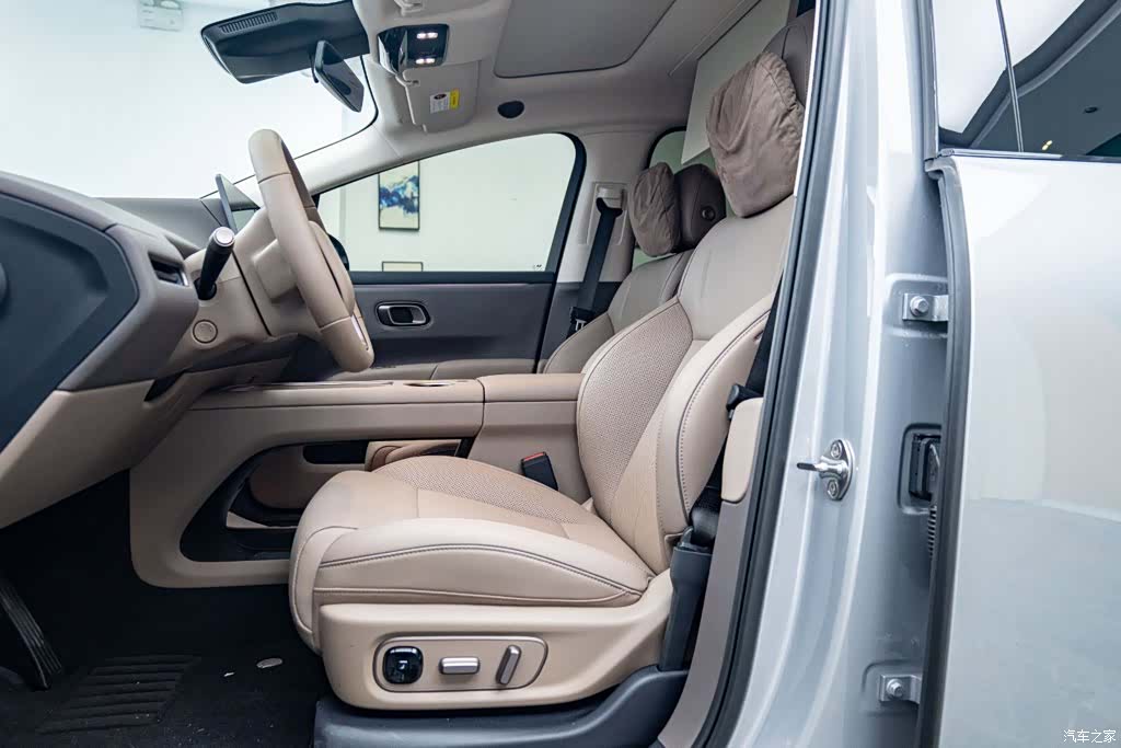 Li Auto i8, 2026 8
