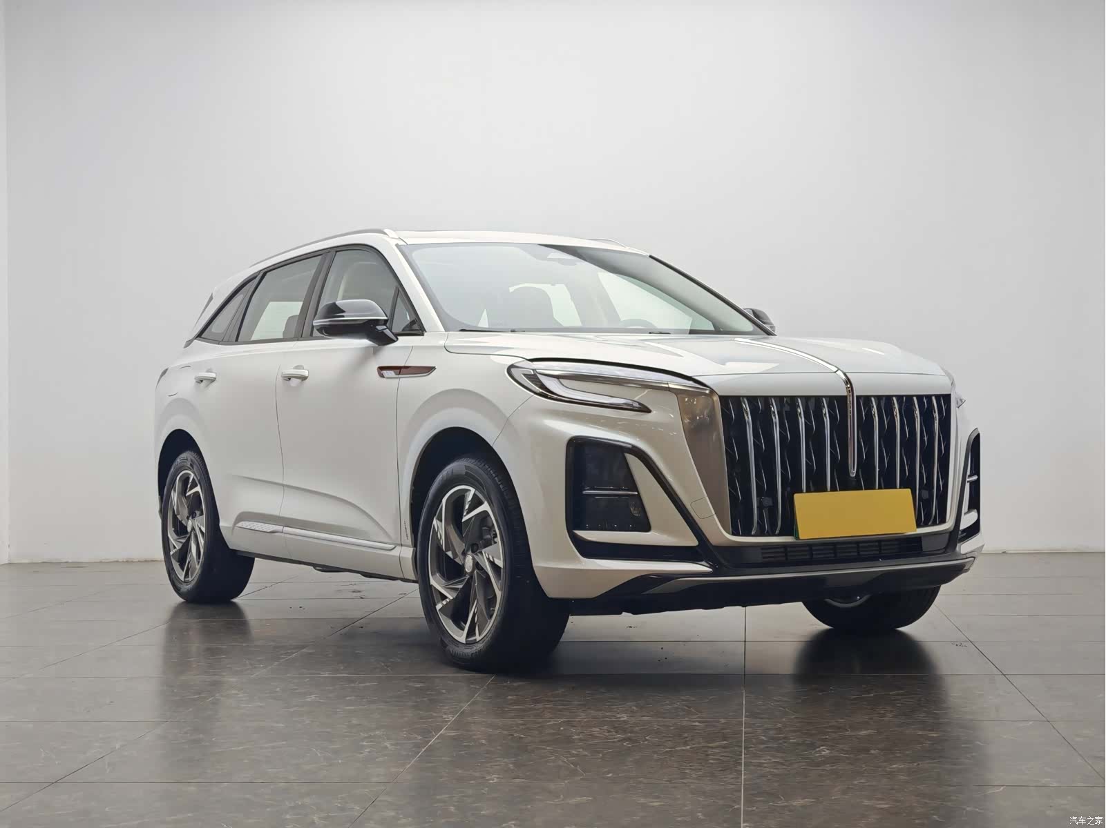 Hongqi HS3, 2026 2