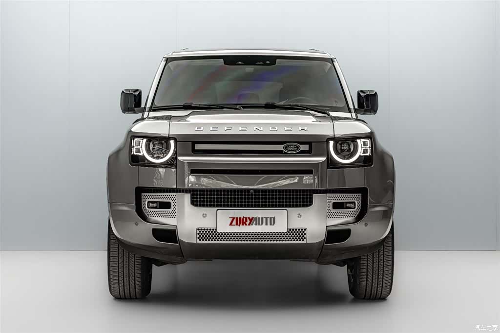 Land Rover Defender, 2024 2