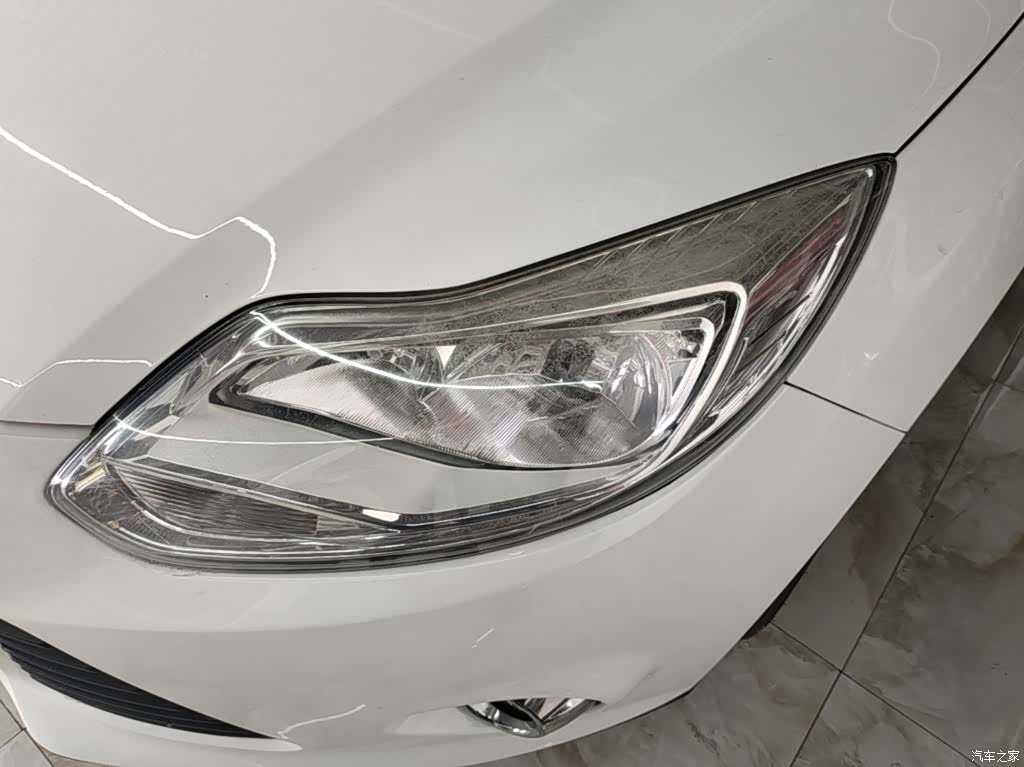 Ford Focus, 2015 24