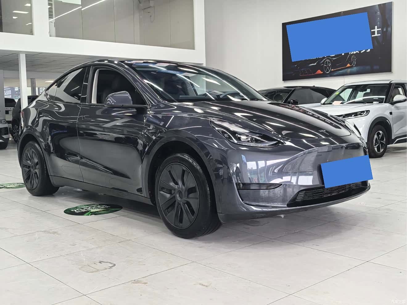 Tesla Model Y, 2025 3