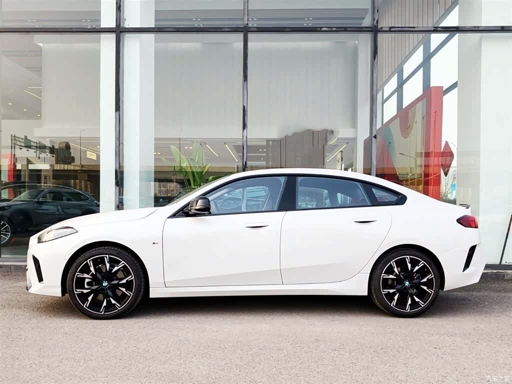 BMW 2 Series, 2025 3