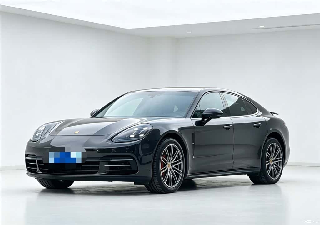Porsche Panamera, 2017 1