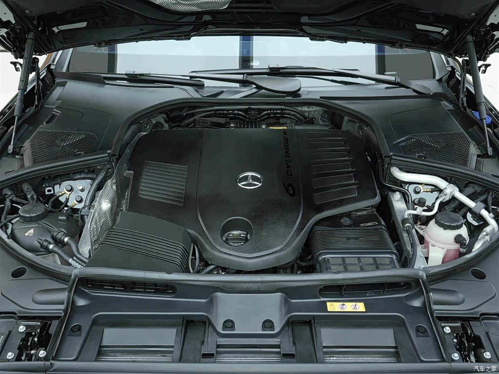 Mercedes-Benz S-Class, 2025 22