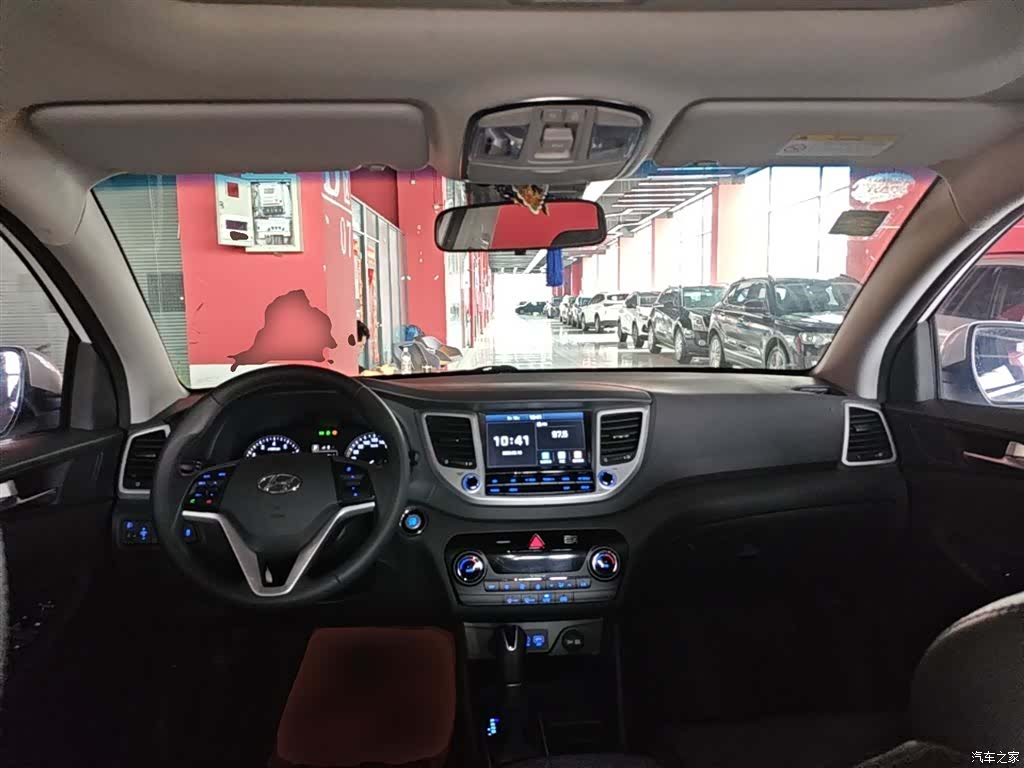 Hyundai Tucson, 2016 10