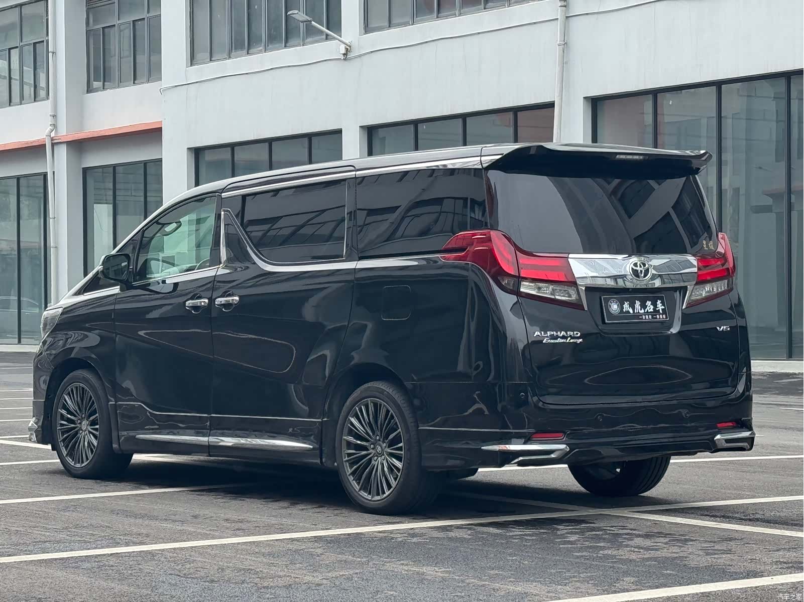 Toyota Alphard, 2015 6