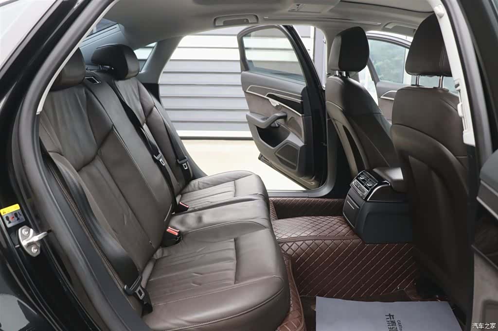 Audi A8L, 2018 24