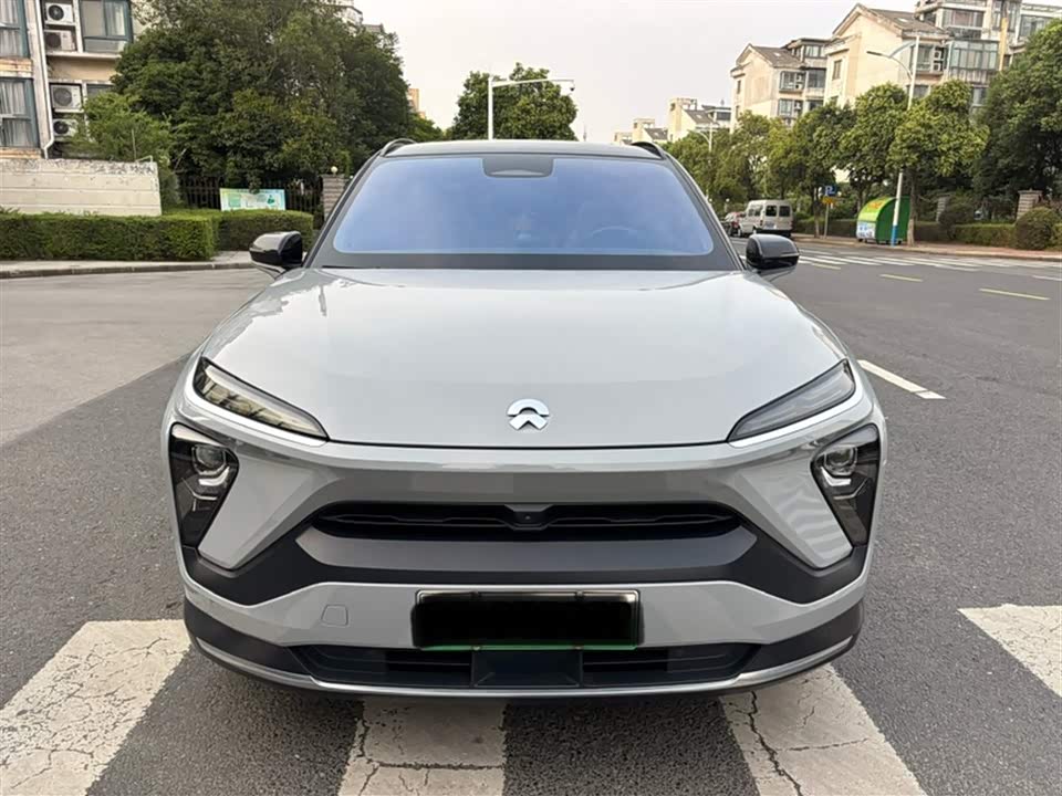 NIO ES6